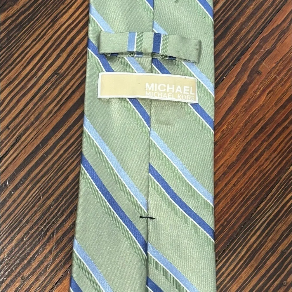Michael Kors Men’s 100% Silk Striped Neck Tie Rn 121148